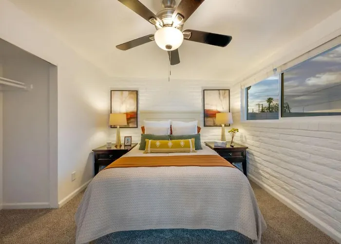 Dom wakacyjny Central, Remodeled, 3 Bedroom 2 Ba, Fenced