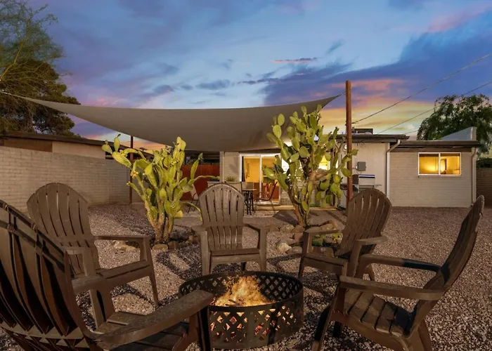 Dom wakacyjny Central, Remodeled, 3 Bedroom 2 Ba, Fenced